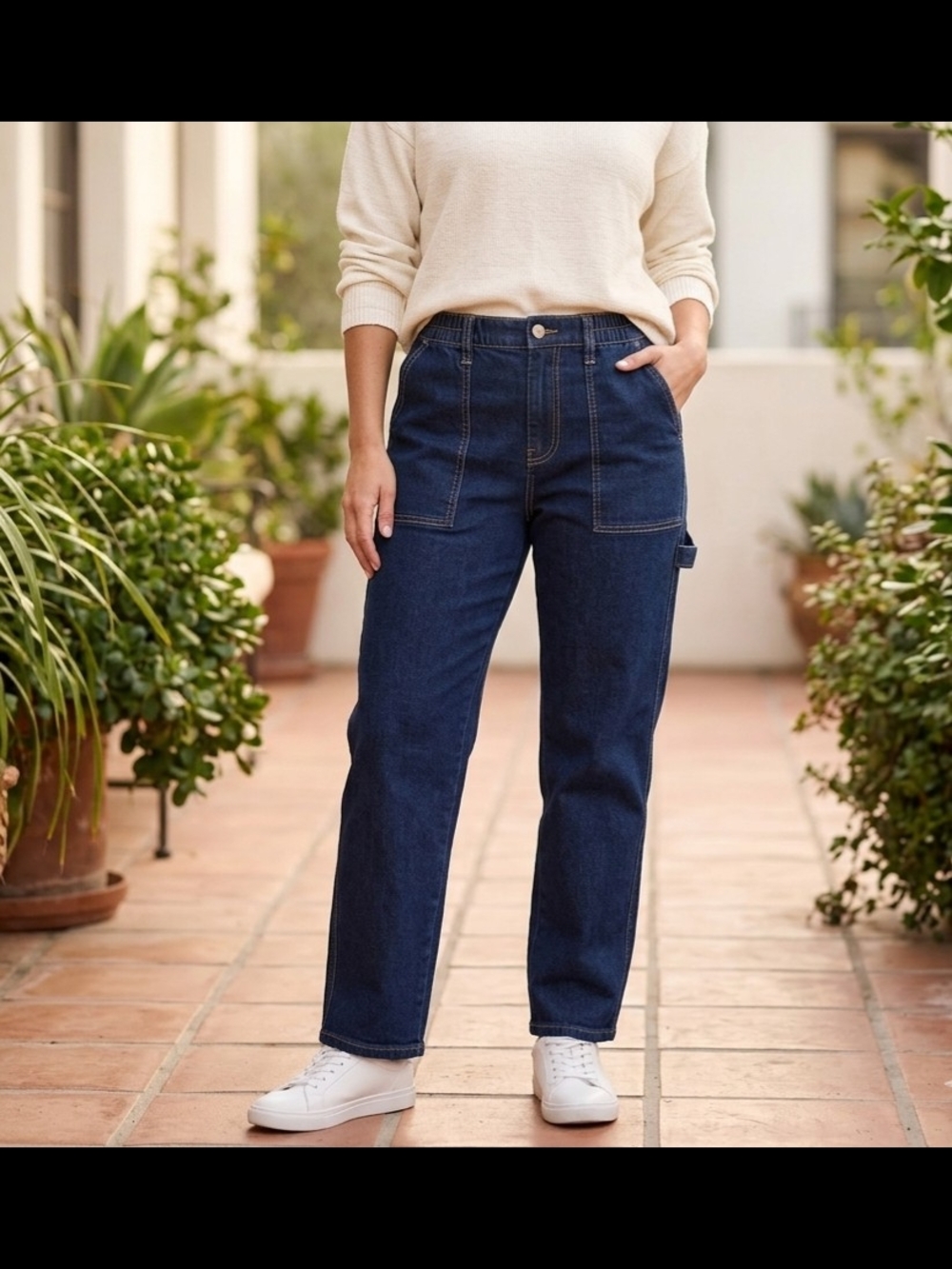 GOGO Women's Straight-Leg Jeans in Dark Blue